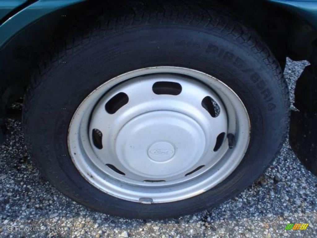 1997 Escort Sedan - Pacific Green Metallic / Gray photo #9