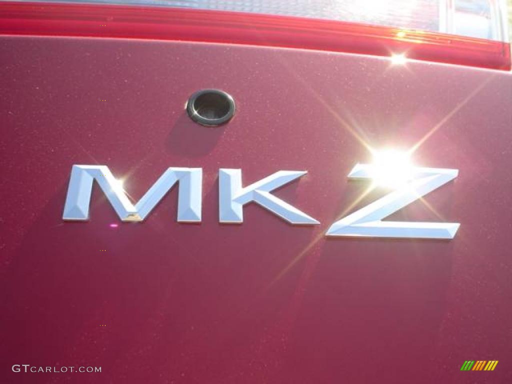 2010 MKZ FWD - Sangria Red Metallic / Dark Charcoal photo #13