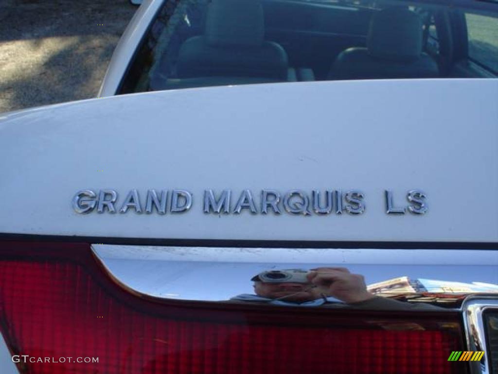 2004 Grand Marquis LS - Vibrant White / Medium Parchment photo #14