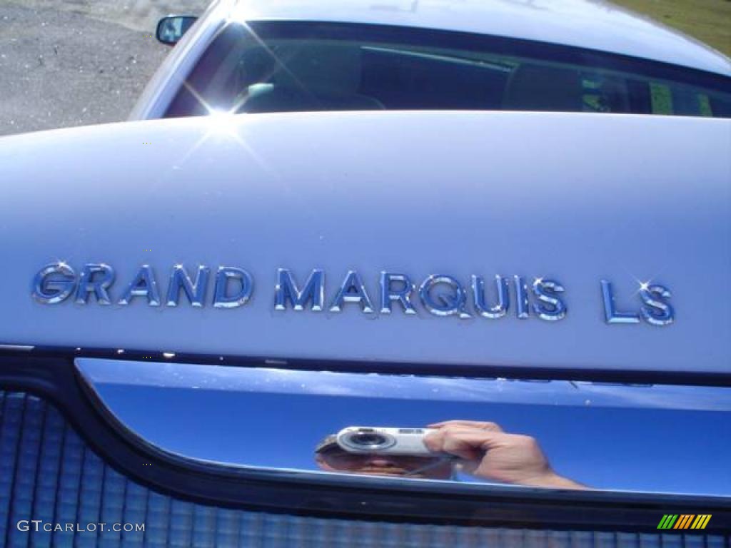 2009 Grand Marquis LS - Vibrant White / Medium Light Stone photo #15