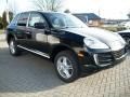 Black - Cayenne Tiptronic Photo No. 3