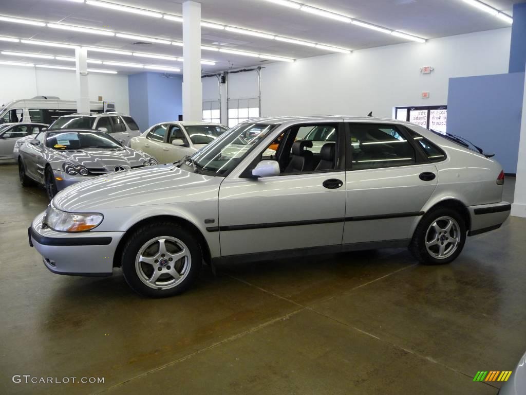 Silver Metallic Saab 9-3