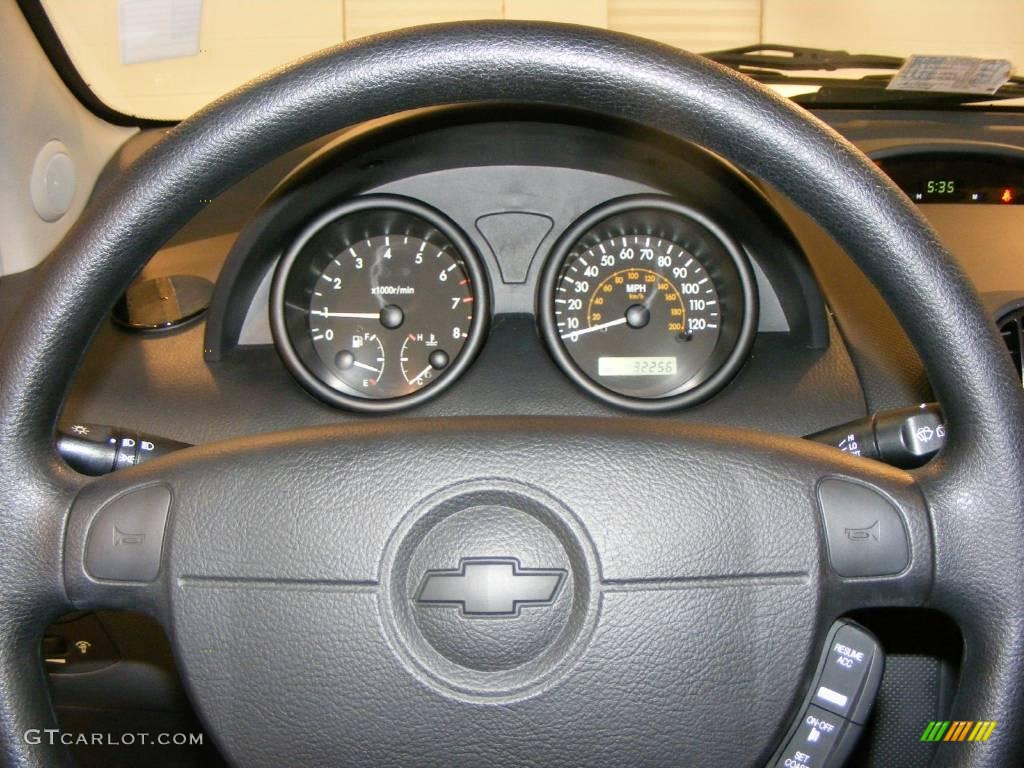 2006 Aveo LS Hatchback - Summer Yellow / Charcoal photo #8