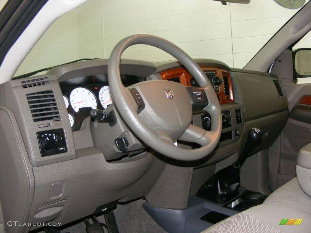 2006 Ram 1500 ST Regular Cab 4x4 - Bright White / Khaki Beige photo #10