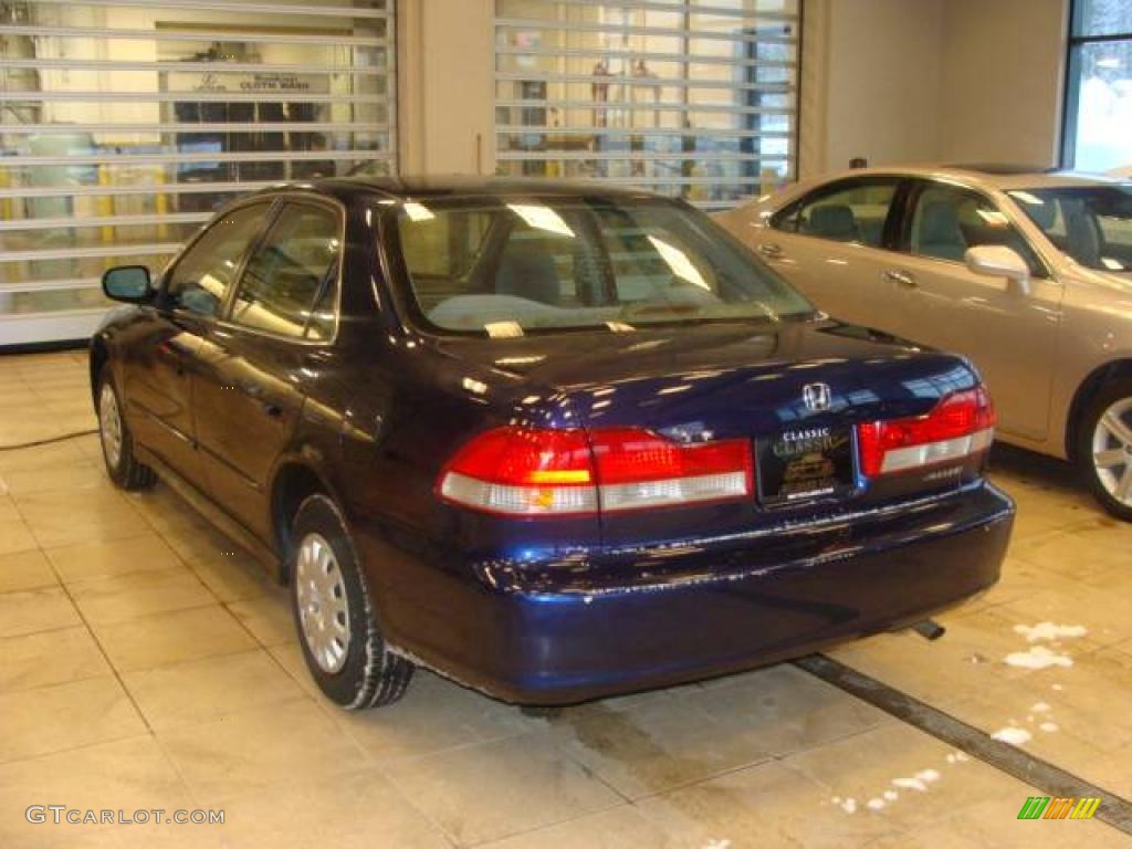 2002 Accord VP Sedan - Eternal Blue Pearl / Quartz Gray photo #5