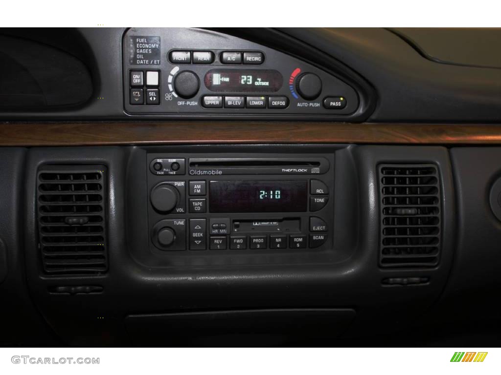 1995 Oldsmobile Ninety-Eight Elite Controls Photo #24563280
