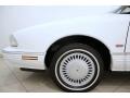 1995 Oldsmobile Ninety-Eight Elite Wheel and Tire Photo