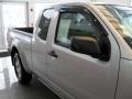 2006 Radiant Silver Nissan Frontier SE King Cab 4x4  photo #11