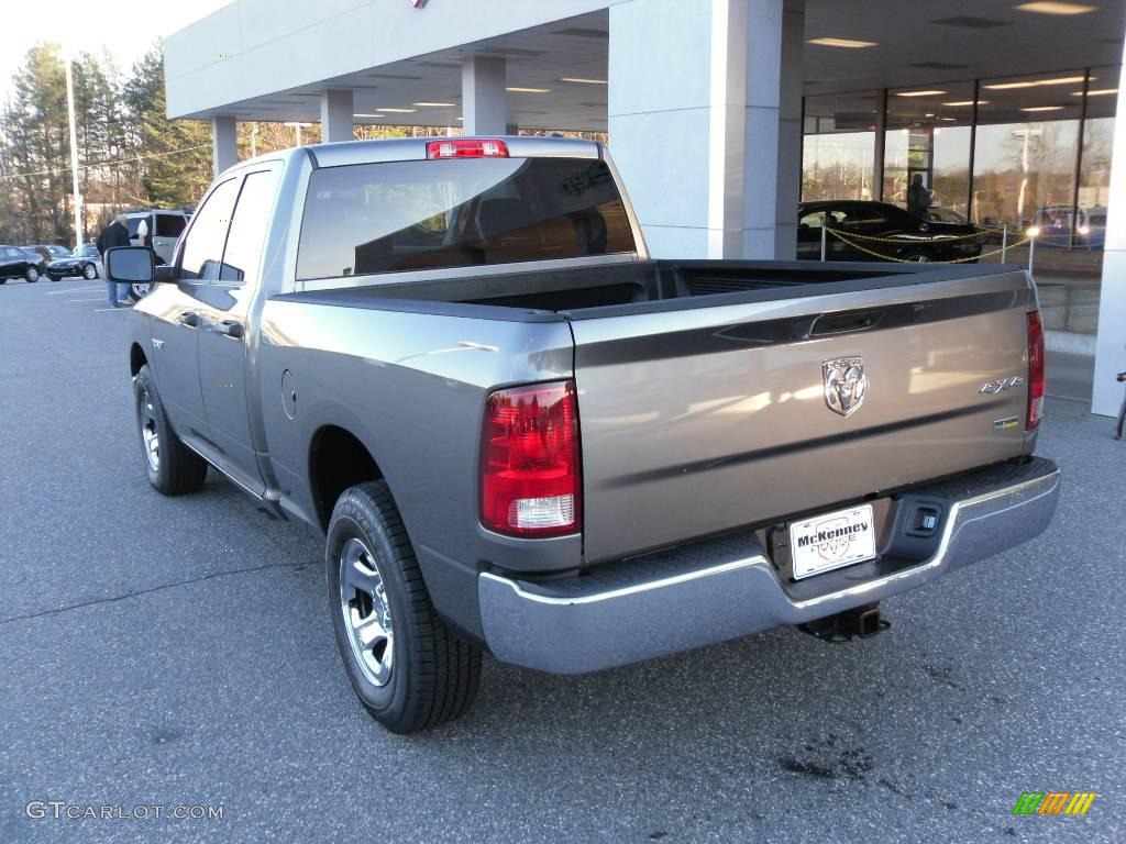 2010 Ram 1500 ST Quad Cab 4x4 - Mineral Gray Metallic / Dark Slate/Medium Graystone photo #2