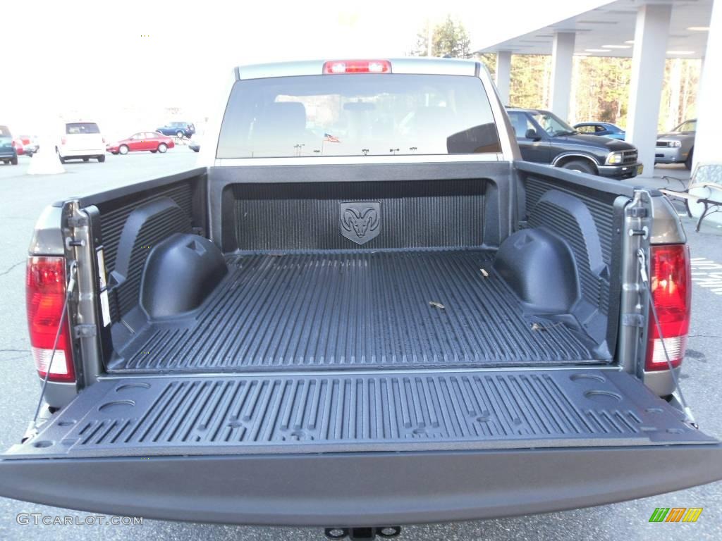 2010 Ram 1500 ST Quad Cab 4x4 - Mineral Gray Metallic / Dark Slate/Medium Graystone photo #4