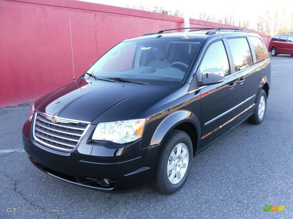 2010 Town & Country Touring - Brilliant Black Crystal Pearl / Medium Slate Gray/Light Shale photo #1