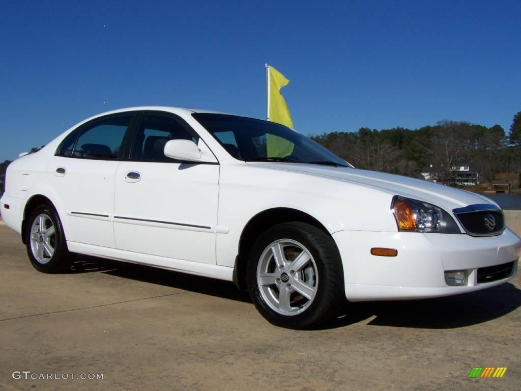 Absolute White Suzuki Verona