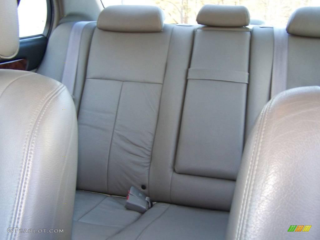 2004 Verona EX - Absolute White / Gray photo #30