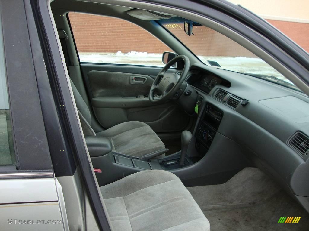 1998 Camry LE - Antique Sage Pearl / Gray photo #10