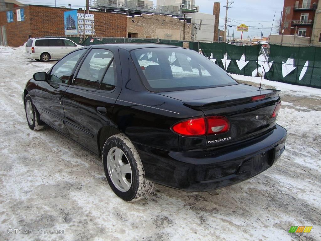 2002 Cavalier LS Sedan - Black / Graphite photo #8