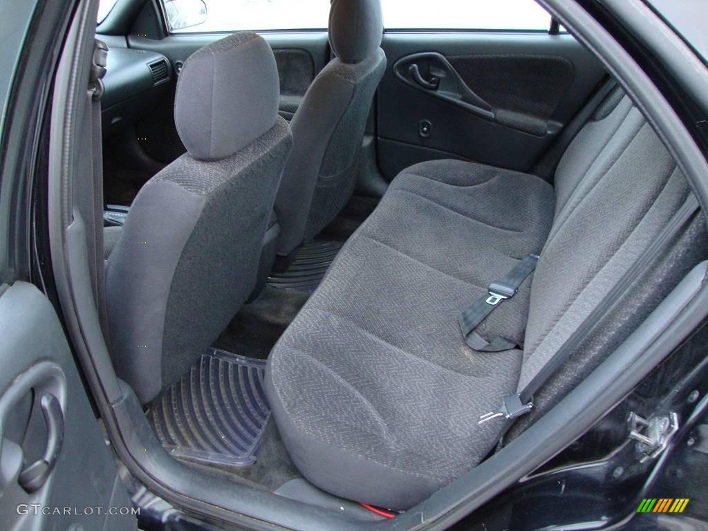 2002 Cavalier LS Sedan - Black / Graphite photo #11