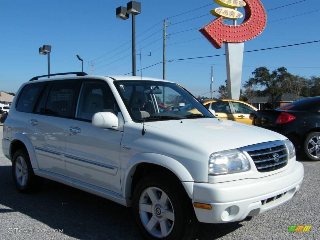 2003 XL7 Touring - White Pearl / Gray photo #7