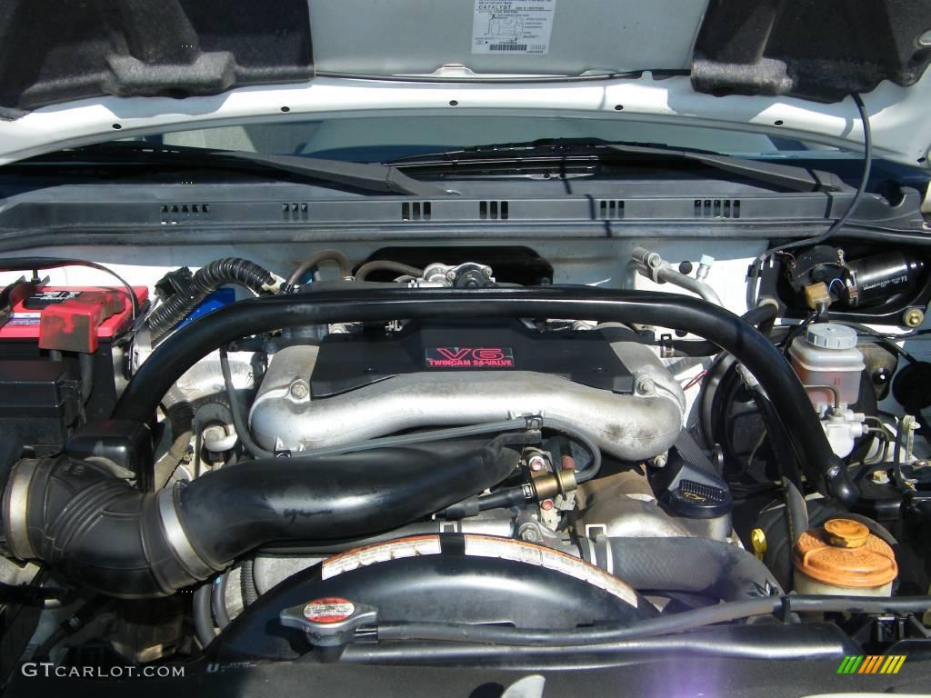 2003 XL7 Touring - White Pearl / Gray photo #28