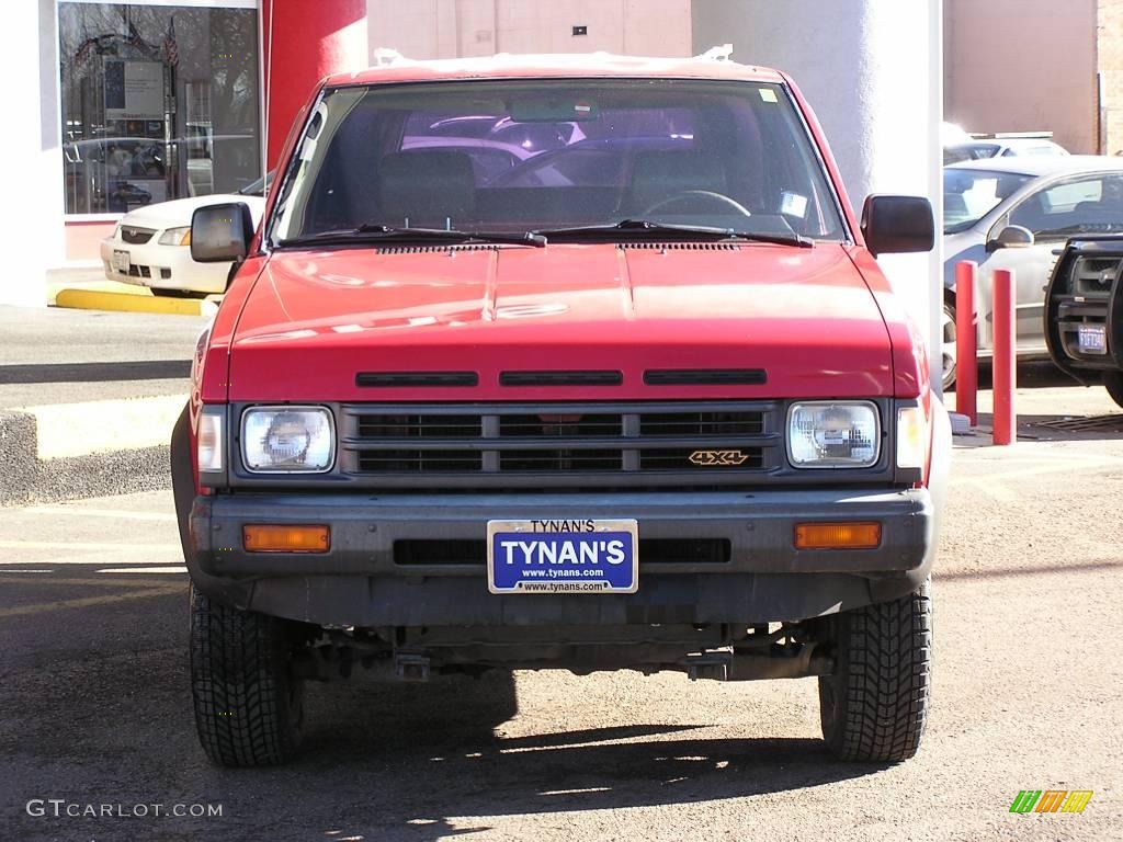 1992 Hardbody Truck Regular Cab 4x4 - Aztec Red / Gray photo #2