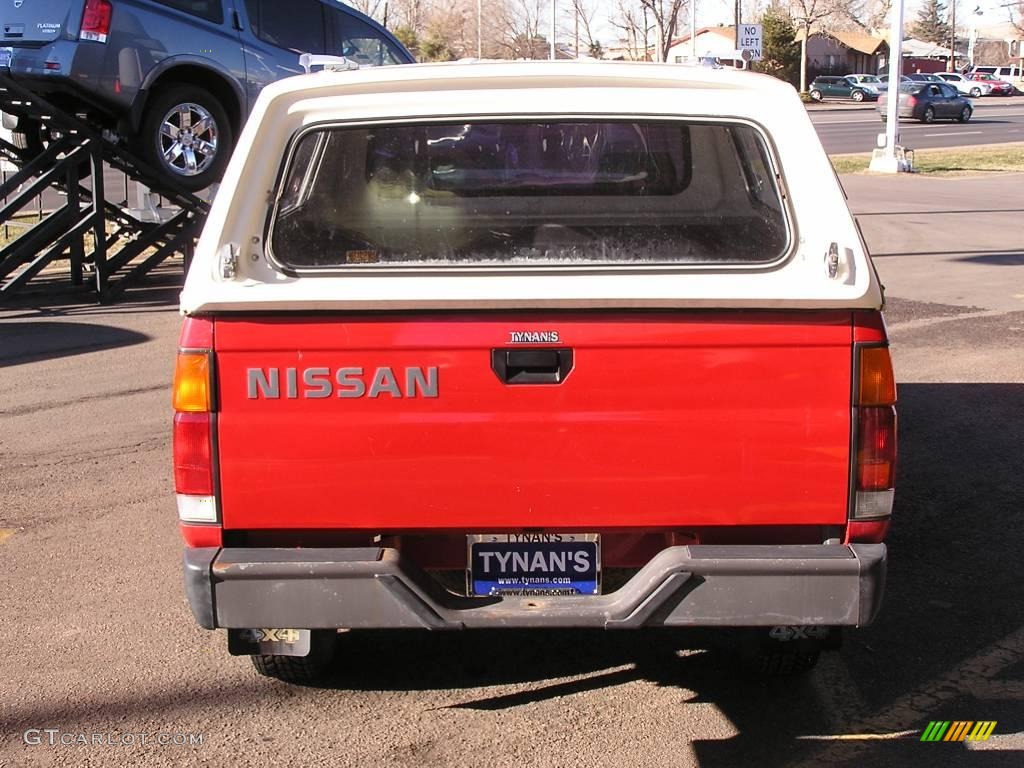 1992 Hardbody Truck Regular Cab 4x4 - Aztec Red / Gray photo #5