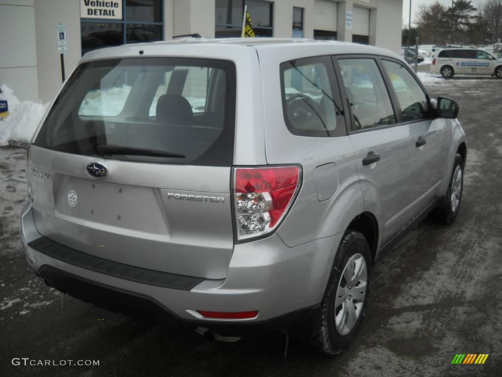 2009 Forester 2.5 X - Spark Silver Metallic / Platinum photo #2