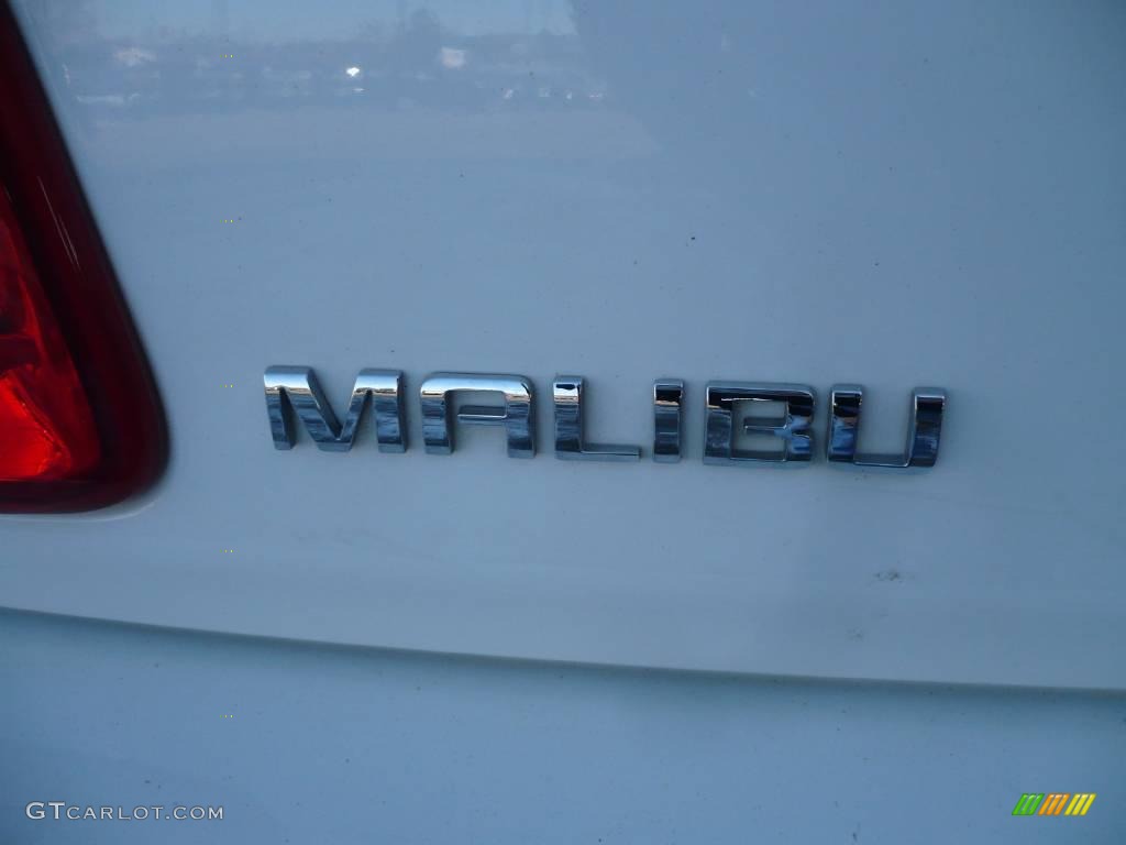 2008 Malibu LT Sedan - White / Ebony photo #11