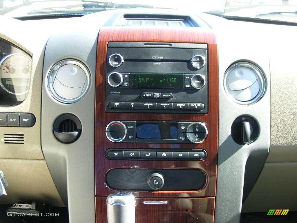 2008 F150 Lariat SuperCrew - Dark Blue Pearl Metallic / Tan photo #39