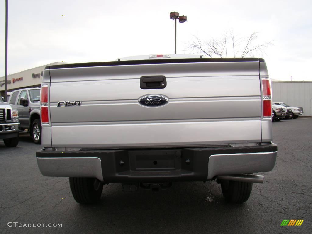2010 F150 XLT SuperCab 4x4 - Ingot Silver Metallic / Medium Stone photo #4