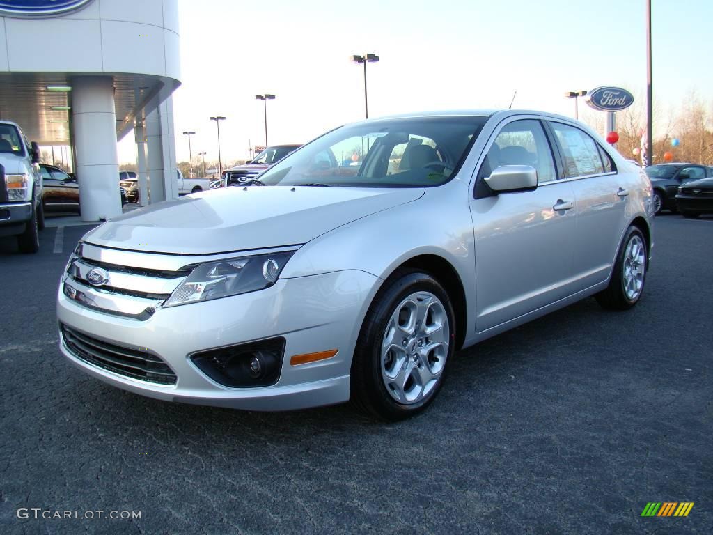 2010 Fusion SE - Brilliant Silver Metallic / Medium Light Stone photo #6