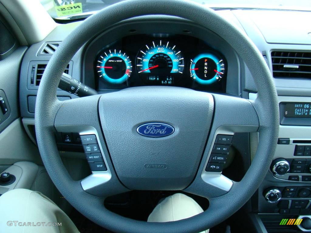 2010 Fusion SE - Brilliant Silver Metallic / Medium Light Stone photo #20