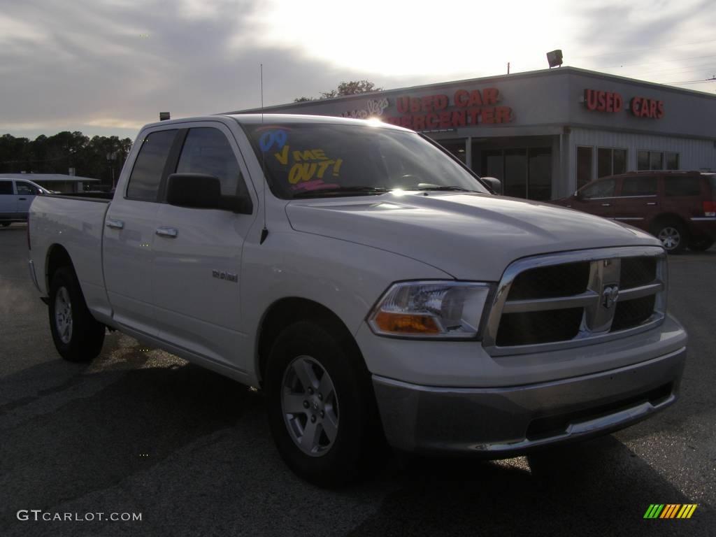 2009 Ram 1500 ST Quad Cab - Stone White / Dark Slate/Medium Graystone photo #1