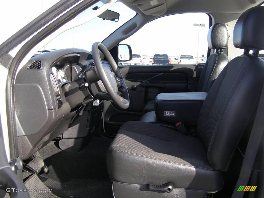 2005 Ram 1500 ST Regular Cab - Bright White / Dark Slate Gray photo #9