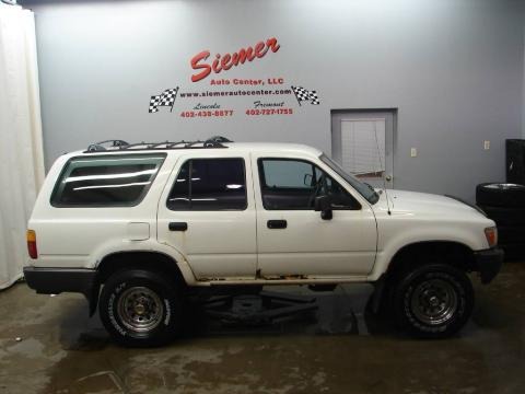 1990 Toyota 4Runner SR5 V6 4x4 Data, Info and Specs