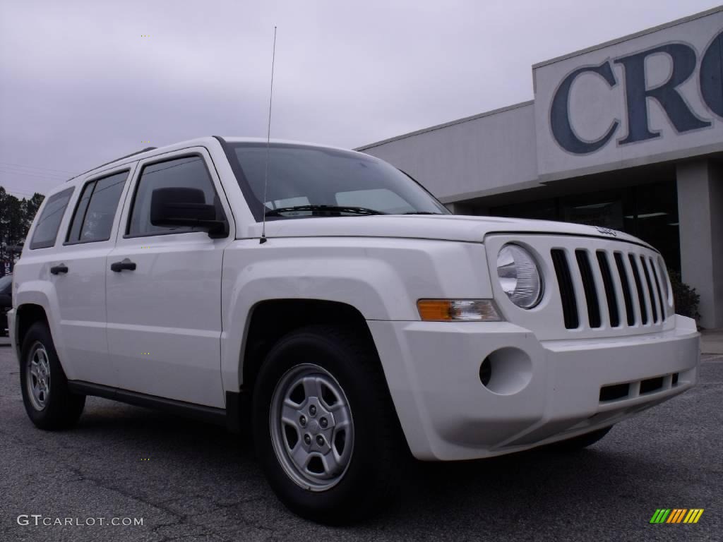 2007 Patriot Sport - Stone White / Pastel Slate Gray photo #2