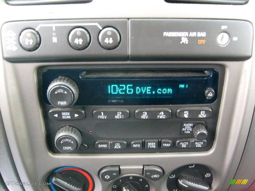 2004 Colorado LS Z71 Regular Cab 4x4 - Indigo Blue Metallic / Medium Dark Pewter photo #24