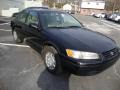 Black - Camry LE Photo No. 4