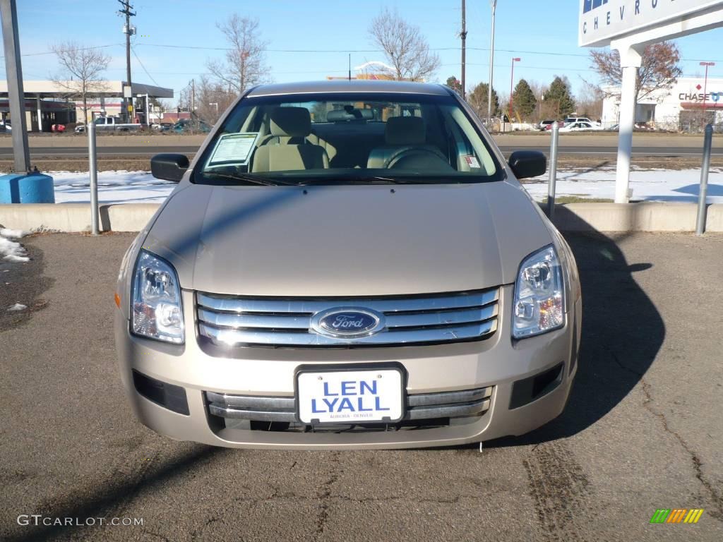 2008 Fusion S - Dune Pearl Metallic / Camel photo #2