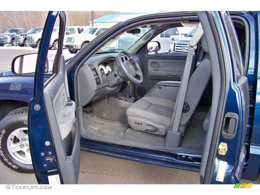 2006 Dakota SLT Club Cab 4x4 - Patriot Blue Pearl / Medium Slate Gray photo #11