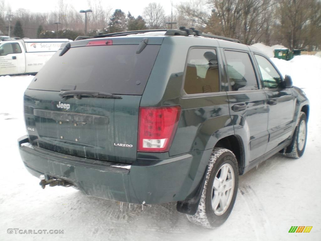 2005 Grand Cherokee Laredo 4x4 - Deep Beryl Green Pearl / Khaki photo #9