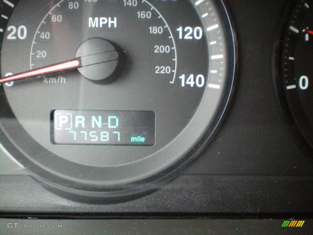 2005 Grand Cherokee Laredo 4x4 - Deep Beryl Green Pearl / Khaki photo #23