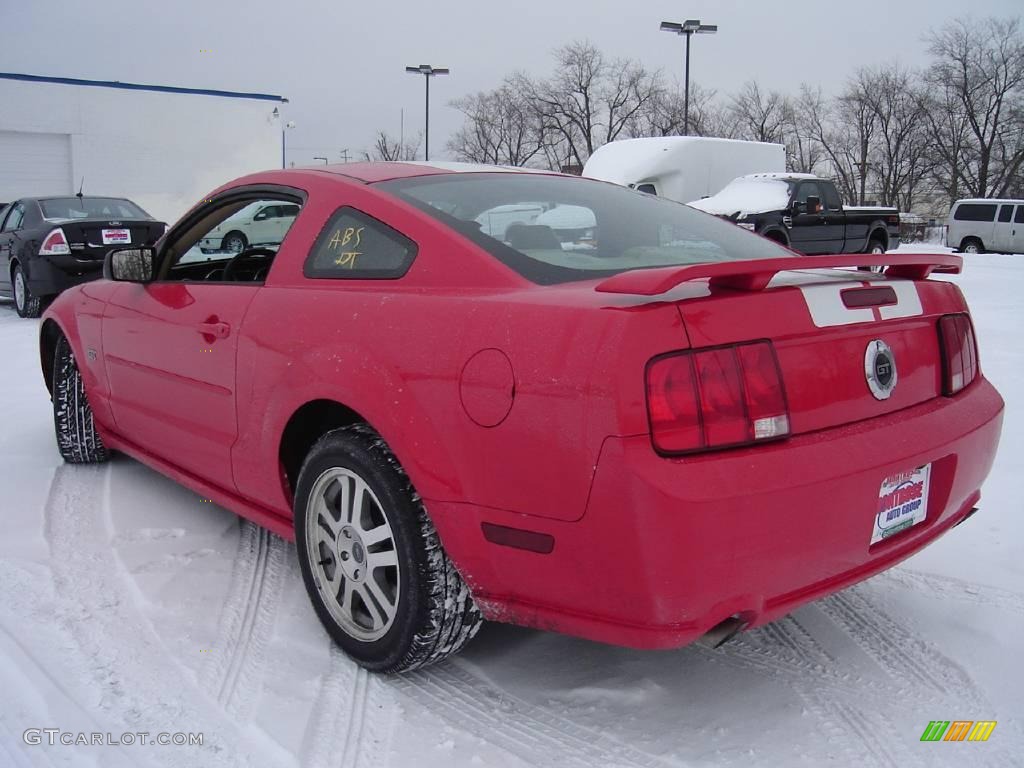 2005 Mustang GT Premium Coupe - Torch Red / Medium Parchment photo #3