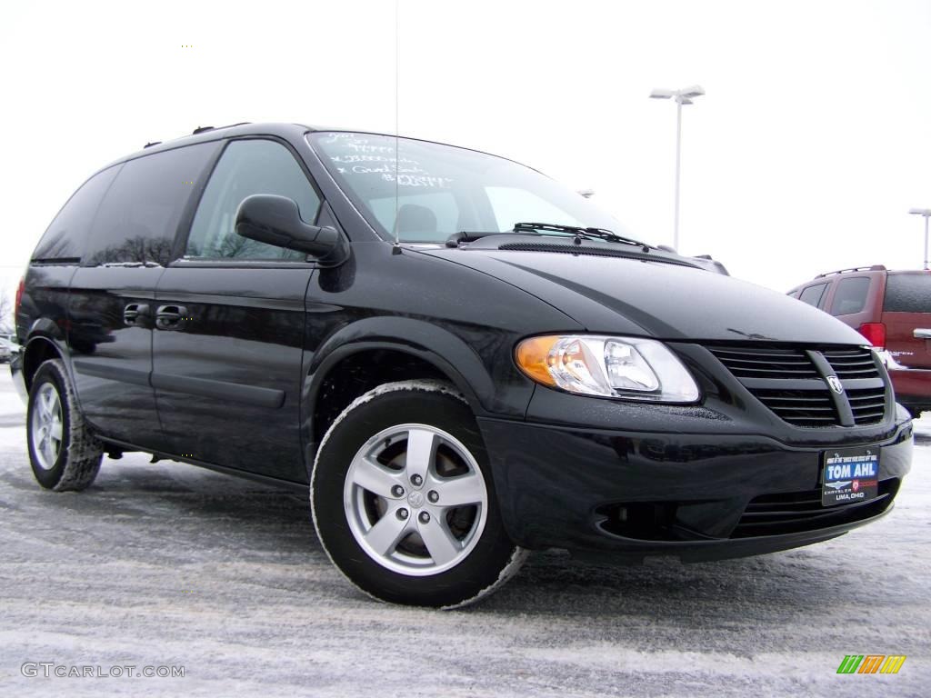 Brilliant Black Dodge Caravan