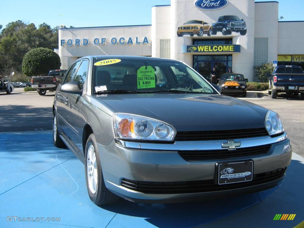 2005 Malibu Maxx LS Wagon - Medium Gray Metallic / Gray photo #9