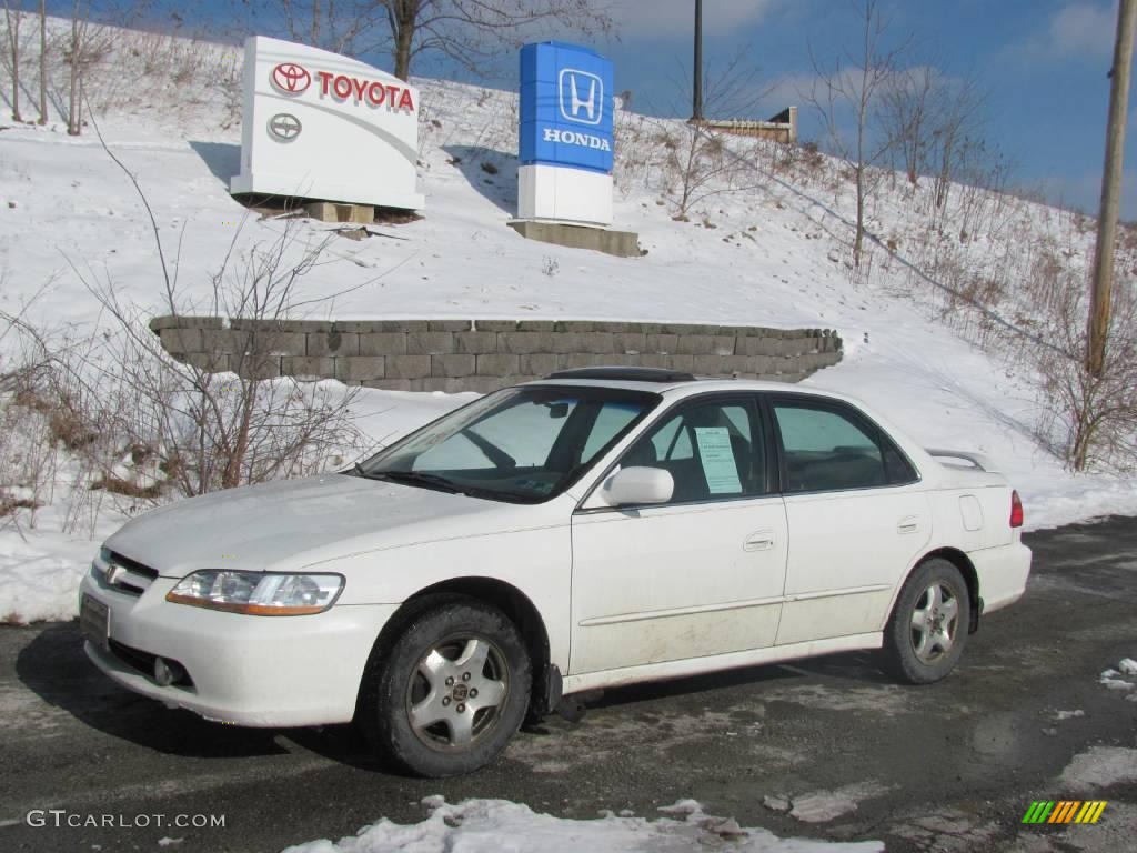 1998 Accord EX V6 Sedan - Taffeta White / Ivory photo #1