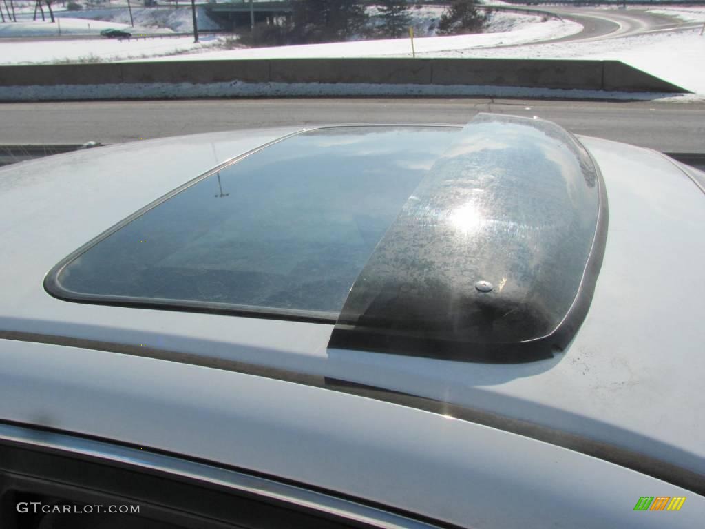 1998 Accord EX V6 Sedan - Taffeta White / Ivory photo #7