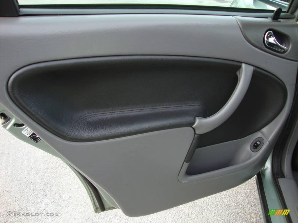 2002 9-3 SE Sedan - Sun Green Metallic / Charcoal Gray photo #20