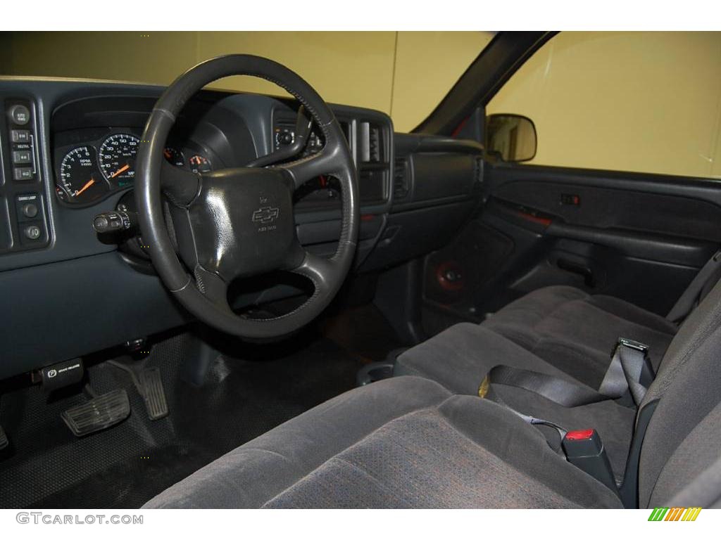 2002 Silverado 1500 LS Crew Cab 4x4 - Victory Red / Graphite Gray photo #25