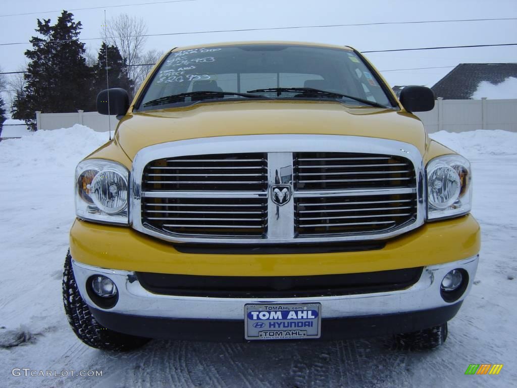 2007 Ram 1500 Big Horn Edition Quad Cab 4x4 - Detonator Yellow / Medium Slate Gray photo #8