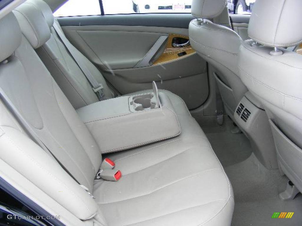 2007 Camry XLE V6 - Black / Bisque photo #12