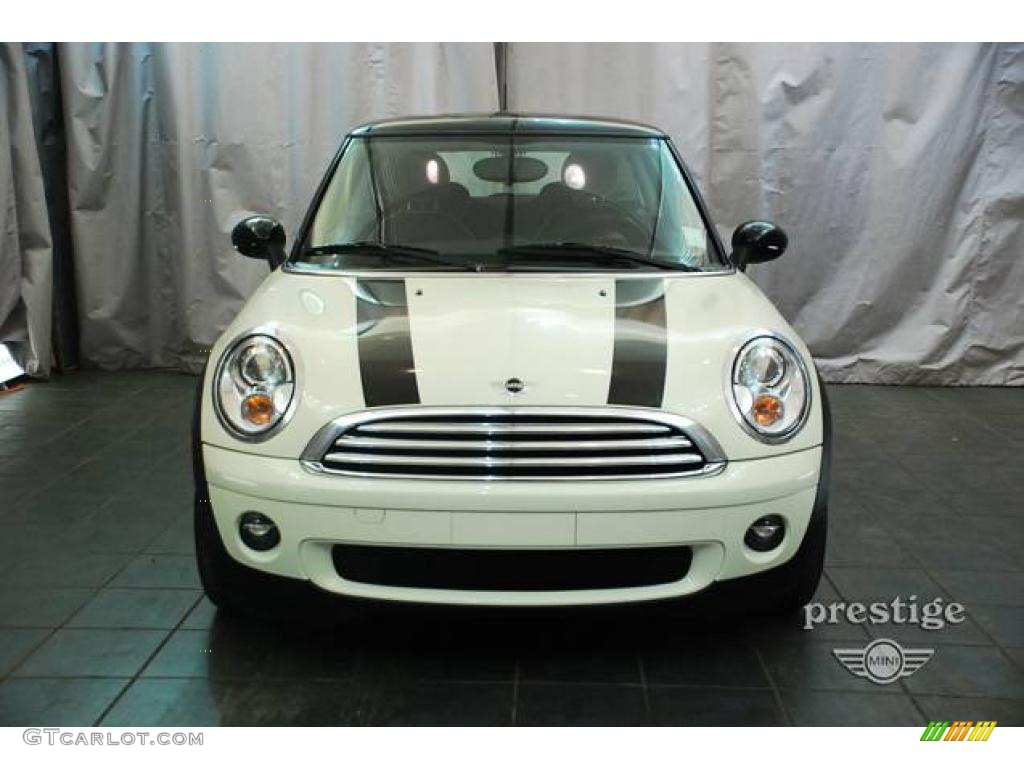 2009 Cooper Hardtop - Pepper White / Lounge Carbon Black Leather photo #5
